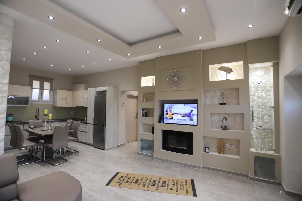 Olive Grove Deluxe Apartment Agnitsini Luaran gambar